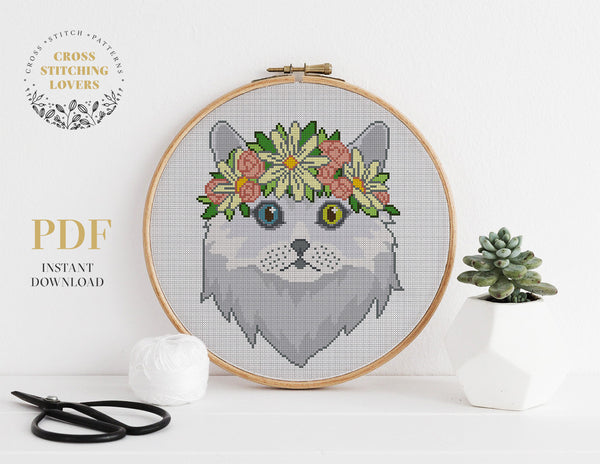 Cat with flower wreath - Cross stitch pattern